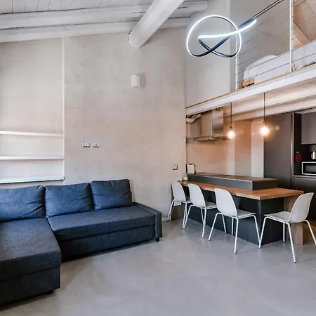 House Of Glass Cathedral View - The House Of Travelers * Como