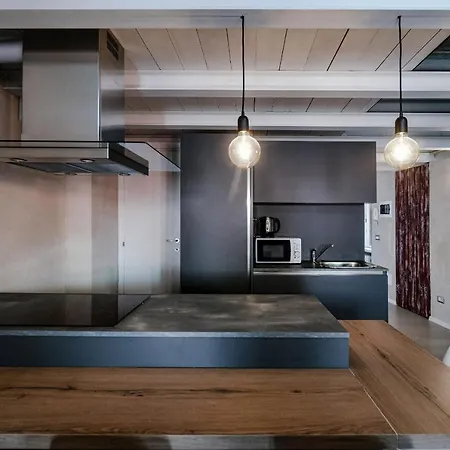 House Of Glass Cathedral View - The House Of Travelers Appartement Como